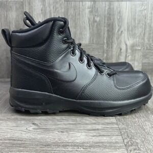Nike Manoa Youth size 6y Triple Black Boots HF0750-001